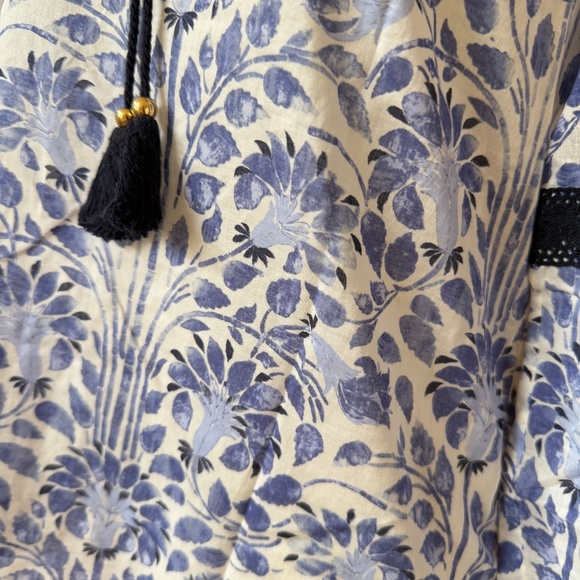 TORY BURCH TOP FLORAL EMBROIDERED TIE TASSEL PEASANT COTTON BOHEMIAN ARTSY 6 - Picture 7 of 12